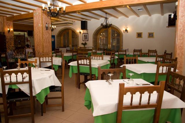 Hotel Alvarez Tuéjar Εξωτερικό φωτογραφία